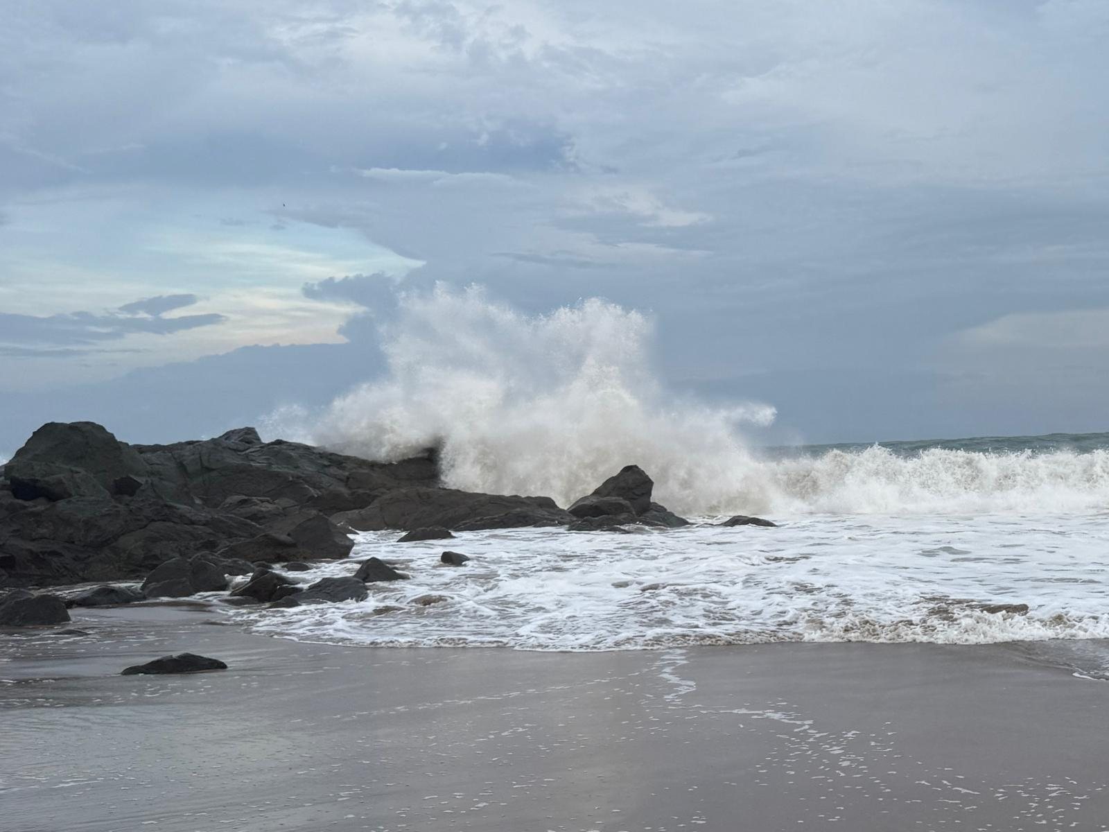 Waves crashing on the rocks